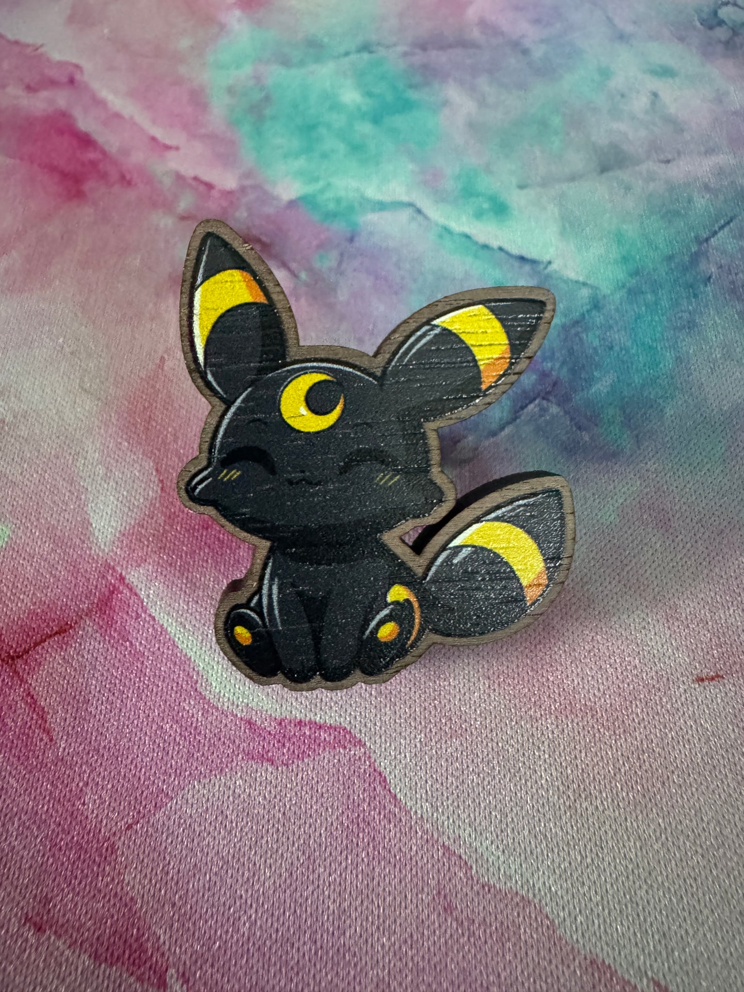 Umbreon wooden pin badge